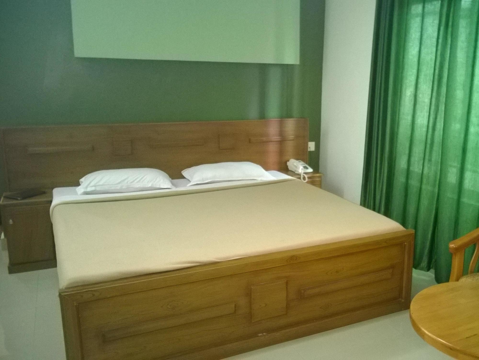 Hotel Madikeri Heritage Eksteriør billede